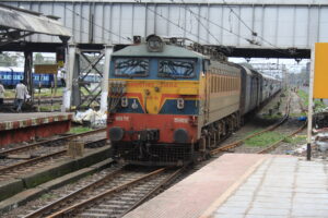 Indian Railways, Trains begin their long-distance journeys