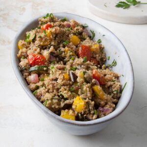 Roasted Vegetable Herb Quinoa Exps Ft19 48300 F 0618 1 1